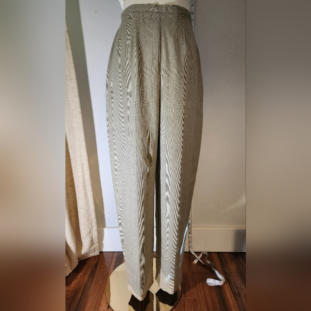 Christy Girl womens slacks size 4